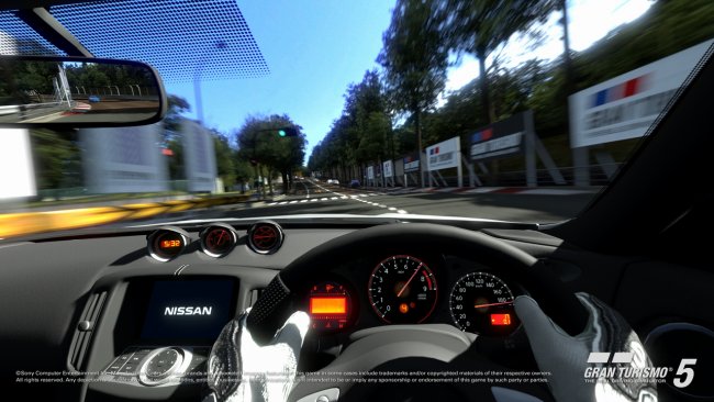 Gran Turismo 5 viiv�styi taas