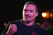 media/00/heavyweightchampionoleksandr_4450033t.jpg