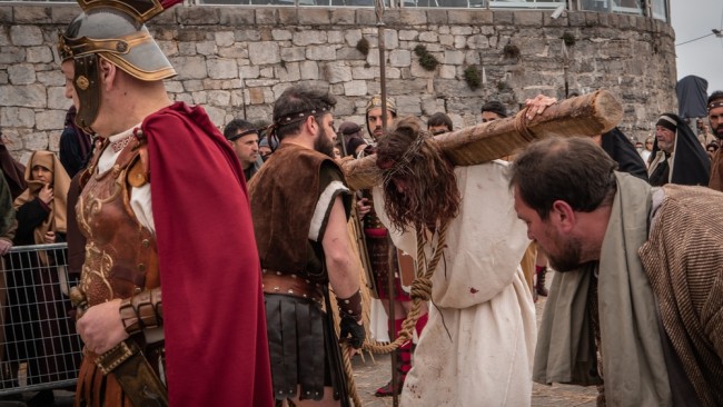 Jeesus, ei Neitsyt Maria, pelasti maailman, Vatikaani selventää uudessa paavi Leon hyväksymässä asetuksessa