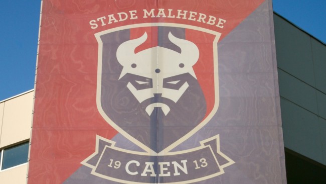 Kylian Mbappén joukkue Caen kamppailee kolmannessa divisioonassa: entinen Arsenal- ja Man City-pelaaja nimitetty uudeksi valmentajaksi