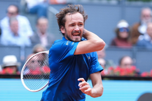 Medvedev lopettaa Alcarazin voittoputken: 