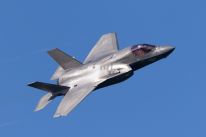 media/05/newf_35blightning_4550513t.jpg