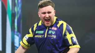 Luke Littler vastaa buuauksiin PDC World Darts Championshipissä: 