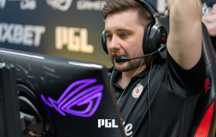PGL Bucharest 2026: Astralis ja FUT Esports varmistavat liput pudotuspeleihin