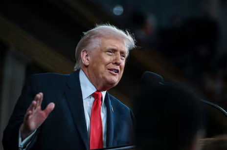 Trump viestittää valmiudesta mahdolliseen Iranin iskuun