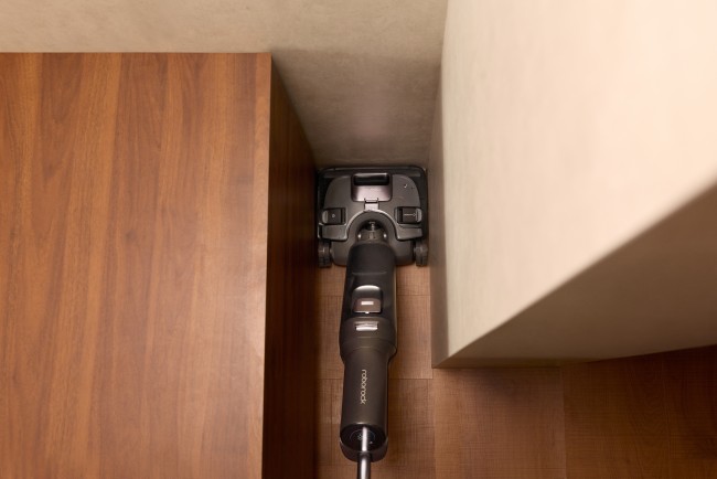 Roborock F25 Ultra - tämä ketterä märkäimuri höyrytysominaisuudella moppaa lattiat älyautomatiikan kanssa