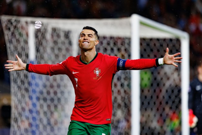 Cristiano Ronaldon vapari tuo hänet lähemmäs 1000 maalin haastetta, vaikka Portugali pelasi tasapelin