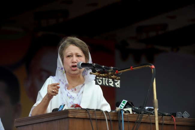Khaleda Zia, Bangladeshin ensimmäinen naispääministeri, kuoli 80-vuotiaana