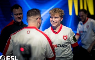 IEM Chengdu 2025: Neljä joukkuetta varmistaa pudotuspelipaikat ja kaksi muuta paikkaa on tarjolla