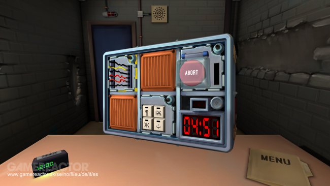 Keep Talking and Nobody Explodes