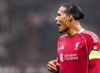 Liverpoolin kapteeni Virgil Van Dijk kritisoi Rooneyn "yliampuvia" kommentteja. Kehottaa h&auml;nt&auml; n&auml;ytt&auml;m&auml;&auml;n esimerkki&auml;