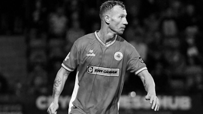 Pohjoisirlantilainen jalkapalloilija Michael Newberry kuolee äkillisesti 27-vuotissyntymäpäivänään