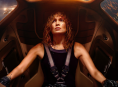 Jennifer Lopez jahtaa robotteja Netflixin elokuvassa Atlas