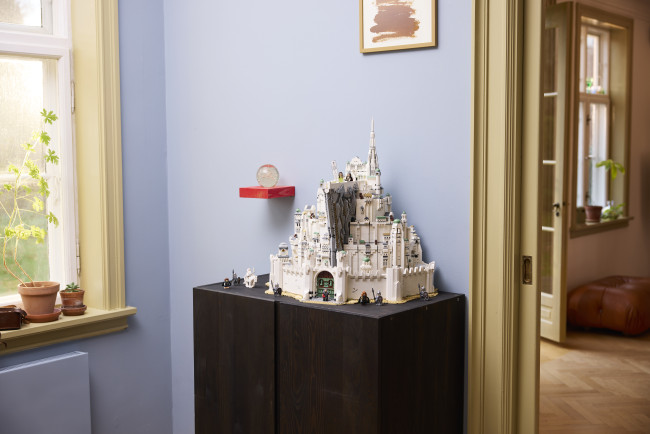 Lego paljastaa virallisesti valtavan The Lord of the Rings: Minas Tirith -setin, joka on yksi suurimmista Lego -seteistä koskaan