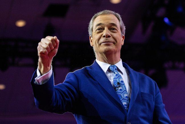 Britannian vaalivalvoja harkitsee Nigel Faragen tutkimista 5 miljoonan punnan lahjoituksen vuoksi