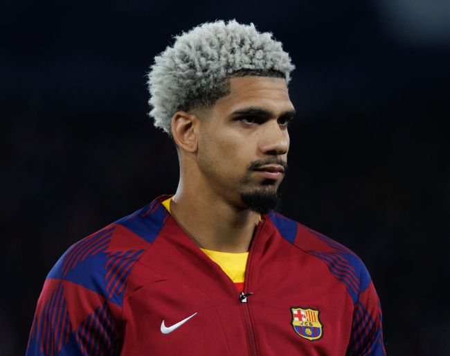 Barçan kapteeni Ronald Araújo pyysi väliaikaista poissaoloa toipuakseen ahdistuksesta kritiikin jälkeen