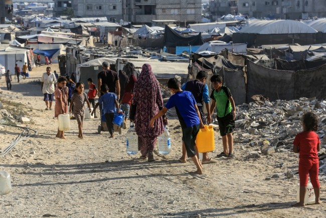 Israel avaa uuden väliaikaisen poistumisreitin Gazan evakuoinnin kiihtyessä
