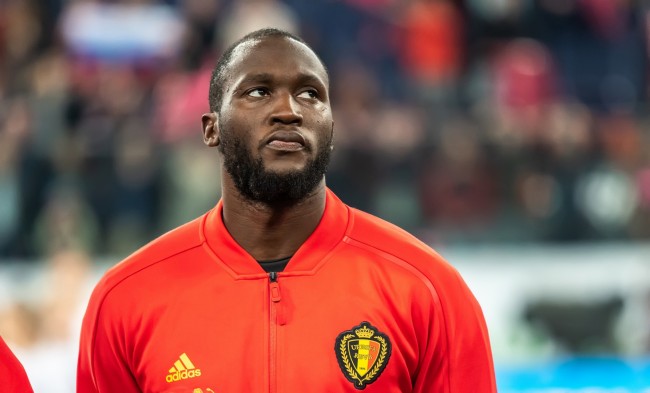 Romelu Lukako ja veli Jordan Lukaku väittävät, että heitä kiristettiin isänsä ruumiista