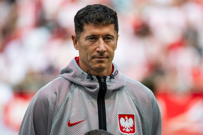 Robert Lewandowski teki ensimmäiset MLS-maalinsa debyyttiottelussaan uudessa kotikaupungissaan Chicagossa