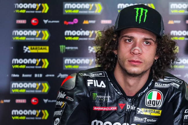 Marco Bezzecchi myöntää syyllisyytensä kolarissa Marc Márquezin kanssa ja kuvailee kaatumisen aiheuttamaa tuskaa