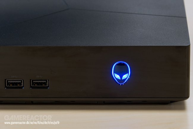 alienwaren-peliohjain-saattaa-olla-k-nteentekev-vehje-pc-pelaajille