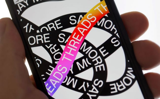 Muskin vaikutus: X vuotaa käyttäjiä, kun Threads lähtee lentoon