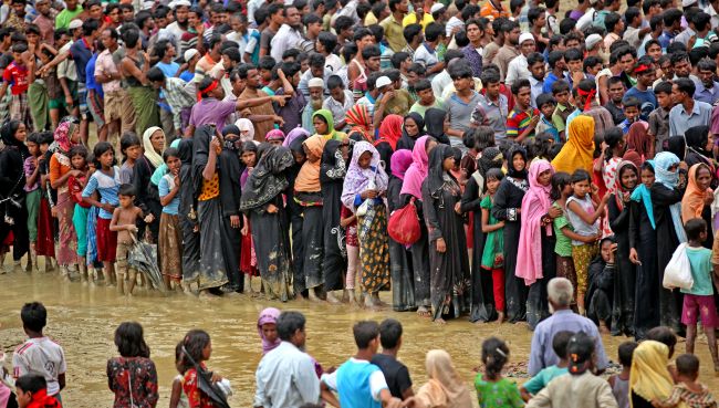 YK vähentää rohingya-pakolaisten ruoka-annoksia rahoituspulan vuoksi