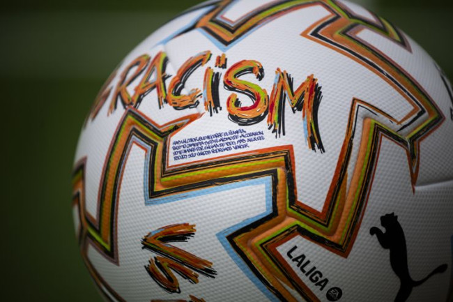 LaLigan peleissä tänä viikonloppuna käytetään erityistä palloa rasismia vastaan