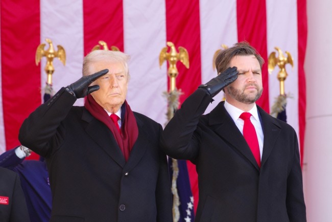 Tanska ja Grönlanti menevät Valkoiseen taloon keskustelemaan Vancen kanssa | LIVE