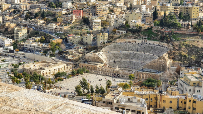 Yksi ihminen kuoli ja kahdeksan loukkaantui MM-kisojen katselujuhlissa Ammanin roomalaisessa teatterissa Jordaniassa