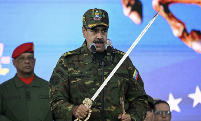 Trump varoittaa lentoyhtiöitä "pysymään poissa Venezuelasta"