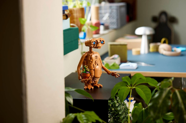 E.T.
