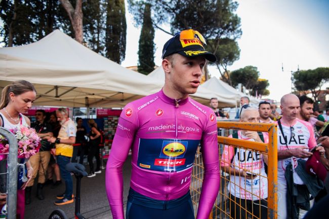 Jonathan Milan voitti Tour de Francen 17. etapin sprintissä ja kaatui lopussa pahasti