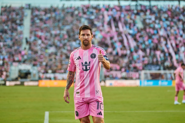 Leo Messi teki tuplapisteet jännittävässä 5-3-voitossa MLS:ssä, kuukausi ennen MM-kisojen alkua