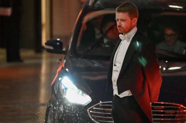 Starmerin kansliapäällikkö eroaa Mandelsonin nimitysskandaalin vuoksi, koska hänellä on yhteyksiä Jeffrey Epsteiniin