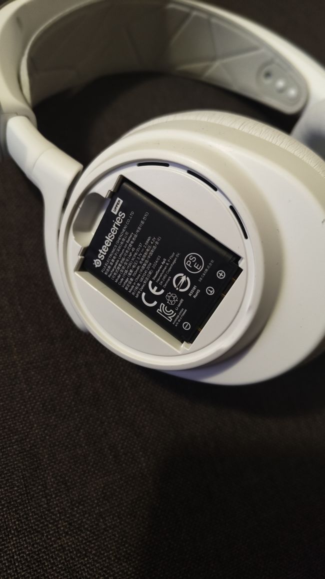 SteelSeries Arctis Nova Pro Wireless ovat huippulaatuiset pelikuulokkeet melkoisella hintalapulla