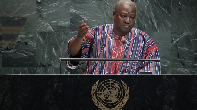 YK nimittää orjakaupan "vakavimmaksi rikokseksi ihmiskuntaa vastaan" käänteentekevällä äänestyksellä