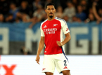 Arsenalin William Saliba joutuu olemaan sivussa &rdquo;pitk&auml;&auml;n&rdquo; selk&auml;vaivan vuoksi