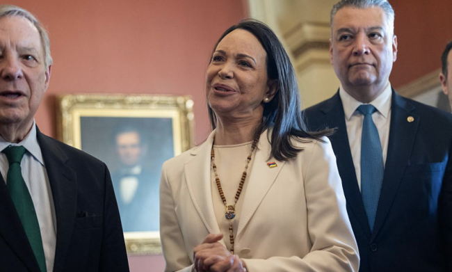 Machado sanoo antaneensa Trumpille Nobelin rauhanpalkintomitalinsa