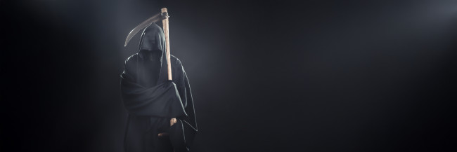 ”Grim Reaper” -cosplay-harrastaja pidätettiin pelotteltuaan potilaita walesilaisen sairaalan katolta