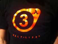 media/46/eint_shirtzeigt_264648t.jpg