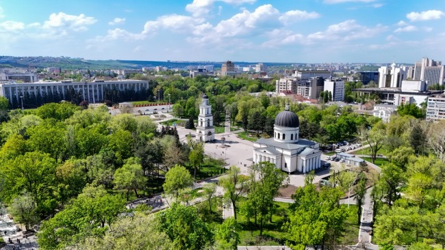 Euroopan unioni ja Venäjä taistelevat Moldovasta vaaleissa, jotka voivat määrittää molempien ryhmittymien tulevaisuuden