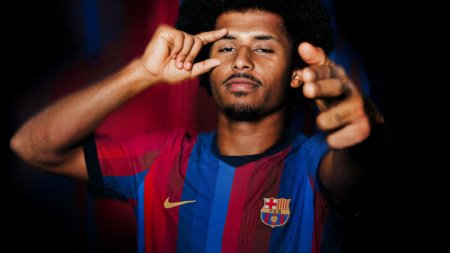 Barcelona ilmoittaa Karim Adeyemin hankinnasta – jälleennäkeminen Hansi Flickin kanssa