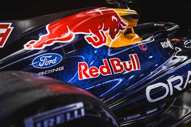Red Bull tekee mahdottoman ja esittelee vuoden 2026 F1-autonsa tuoreella värityksellä