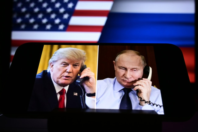 Kremlin mukaan Putin jakoi Trumpin kanssa puhelinkeskustelussa ehdotuksia Iranin sodan lopettamiseksi nopeasti