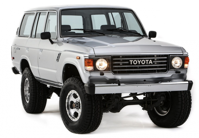 Katsokaa tätä kunnostettua Land Cruiseria