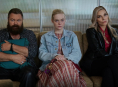 Elle Fanning, Michelle Pfeiffer ja Nick Offerman loistavat uusimmassa Margo's Got Money Troublesissa