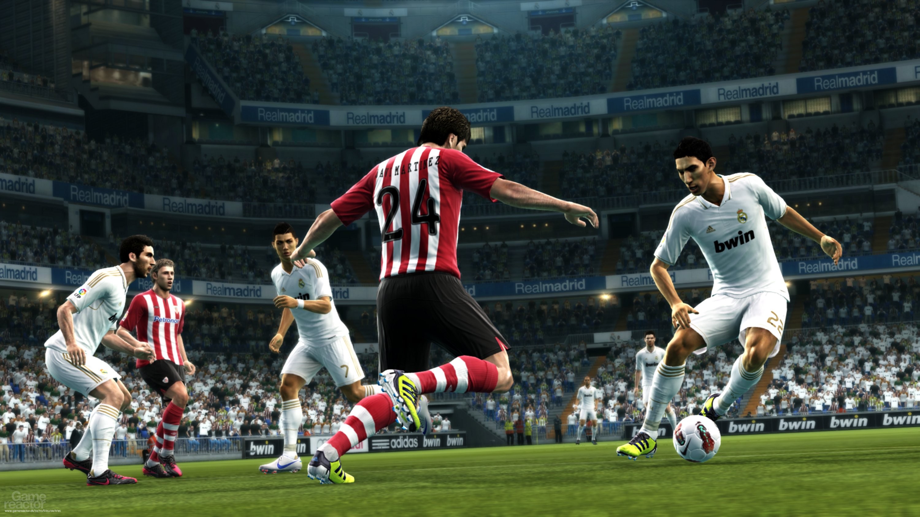 Games pro 11. Pro Evolution Soccer 2013 ps3. PLAYSTATION 3 PES 2013. PLAYSTATION 3 игры PES 2013. Pro Evolution Soccer 2012.