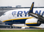 Ryanair rikkoi uuden kuukausienn&auml;tyksen 21,2 miljoonalla matkustajalla