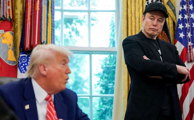 Trumpin ja Muskin yhteenotto uhkaa liittovaltion tukea Tesla-SpaceX:lle